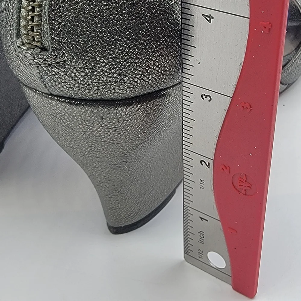 Eileen Fisher Elegant Gray Wedge‎ Sandals SIZE 9.5. #1485